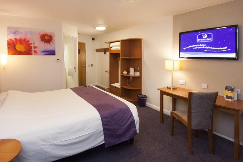 Premier Inn Castleford - Xscape, M62, Jct 32 외부 사진